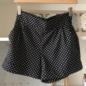 Fun polka dot high waisted shorts. Size 4.